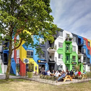 Hotel Zuid Oost Heesterveld / Zoh Amsterdam